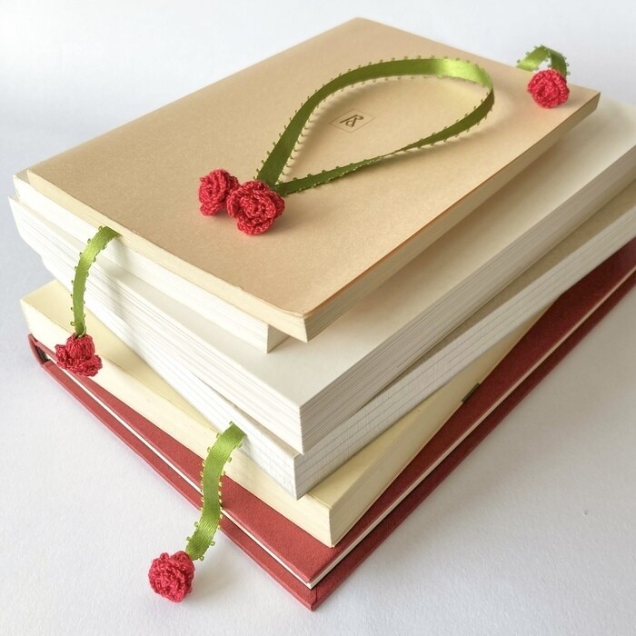 リボンのしおり つるバラ １個