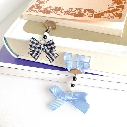 リボンのしおり 2個　黒S＆水色M
